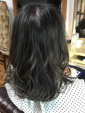 ディヴォート エス(devote s) くらめグレー