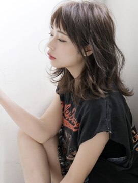 エスドットブルーム(S.BROOM) カジュアル&フェミニンミディ