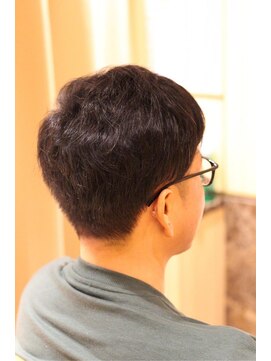 ヘアーモードキクチ 日本橋三越前店 ツーブロック 2ミリ