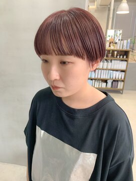 テトヘアー(teto hair) マッシュショート、ピンクベージュ、パッツン前髪