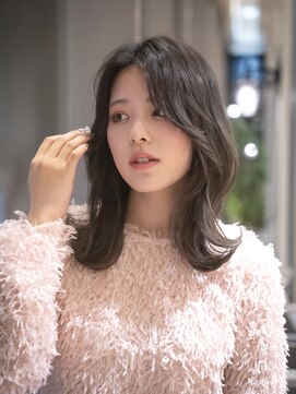 ビュートリアム 梅田(BEAUTRIUM) 外ハネロブ/顔まわりレイヤー/韓国レイヤー/レイヤーカット/梅田