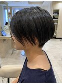 ツーブロック　刈り上げ女子ハンサムショート　メンズライク