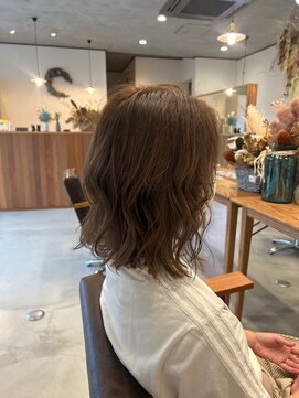 ツキ(TSUKI) オリーブアッシュ