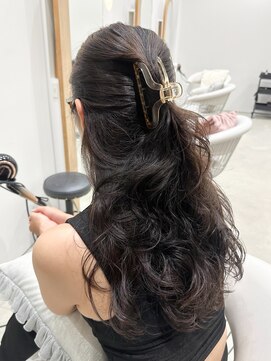 ノエシキカ(noe sikika) 韓国レイヤーカット巻き髪アレンジスタイルE115