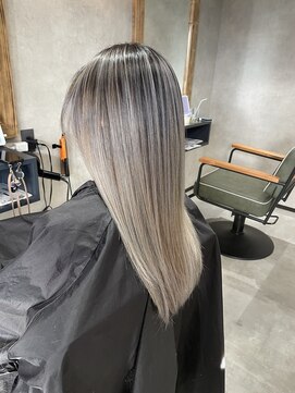 サニー 渋谷(SUNNY) バレイヤージュ、ハイライト、レイヤーロング、グレーベージュ