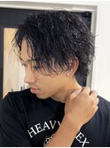 波巻きスパイラルパーマセンターパートウルフカットサーフカール