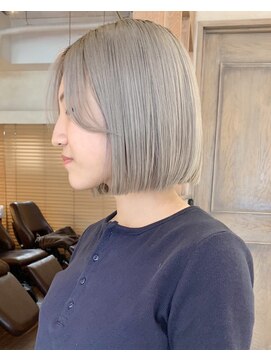 カナン(CANAAN) ハイトーン　ブリーチ　ブロンド　シルバー　グレージュ