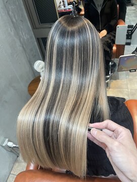 シアー 銀座店(SHEER.) 髪質改善×縮毛矯正×酸性ストレート【銀座,銀座一丁目美容室】