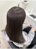 フィヨーレ『マットベージュ』