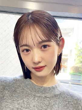 メゾンアクア 表参道(Maison ACQUA) 切りっぱなしボブチェリーブラウンミニウルフ前髪縮毛矯正表参道