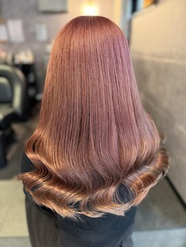 エルバイラビス 大宮(elu by lovis) 《三宅悠斗》ピンクカラー/ブリーチ/大宮