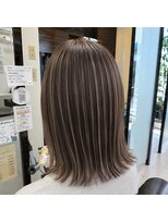アンジュールクレア(UN JOUR CREA) 外ハネ