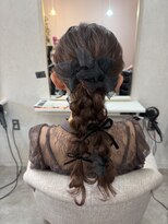 スーリール(sourire)&nbsp;伊万里/ヘアセット/編みおろし/透明感カラー