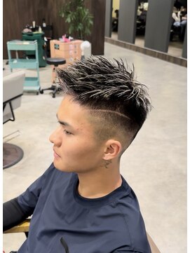 ビスポーク(BESPOKE) 刈り上げショート