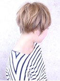 福山市　ショートヘア　人気Caaryミルクティーベージュカラー♪