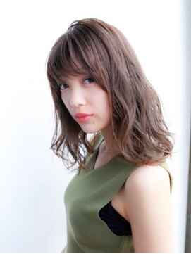 ルティア(Lutia) ふわミディ ナチュラルブラウン★★