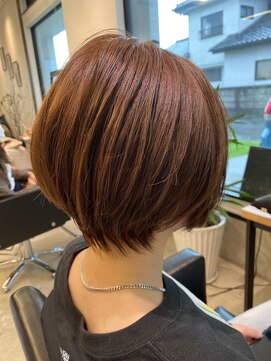 シェルハ(SHELHA) ふんわりショートスタイル