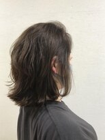 コム(com by neolive)&nbsp;耳かけ切りっぱなしボブ2