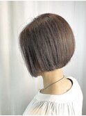”DAISY大島店”アッシュカラーツヤ感ノーブル前下がりショート