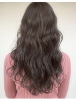 レーヴバイロンド 仙台(Reve by Lond)&nbsp;ロングヘアと相性抜群　くすみグレージュ