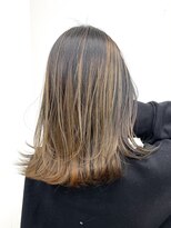 アライブ キチジョウジ(ALIVE Kichijoji)&nbsp;しっかりとした筋感のバレイヤージュカラー