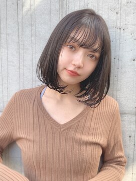 ラミ(L'ami) お洒落シンプルふわっとボブ