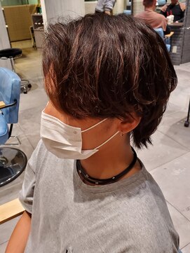 アクシー ヘアーアンドメイク(AXY HAIR&MAKE) マッシュウルフ/サイドパート/スパイラルパーマ