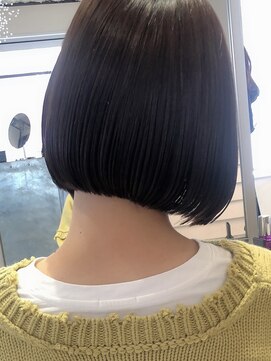 バイフィフス 原宿/表参道(by fifth) 切りっぱなしボブ／暗めグレージュ/髪質改善トリートメント