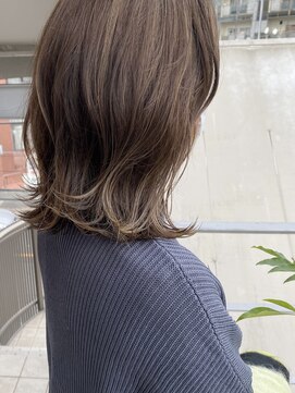 オーシャン(Ocean) ［OCEAN Hair&Life 水田成美］デザインハイライトで赤み×