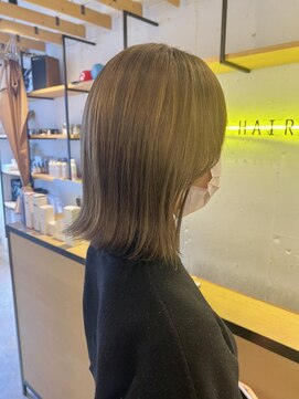 エイト 福岡天神店(EIGHT fukuoka) ベージュカラー