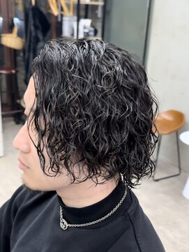 オルト(Altn) 大人の波巻きスパイラルパーマミディアムロングメンズカットヘア