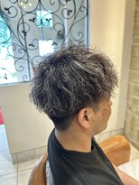 マイノリティー(Minority Produced By TOPHAIR)&nbsp;マッシュ　シルバー系ハイライト