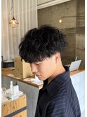刈り上げツーブロック波巻きスパイラルパーマメンズマッシュ