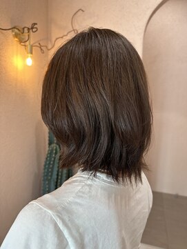 トリコ 柏(tricot) 大人可愛い/20代30代/レイヤーボブ/外はね/ラフグレージュ