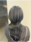 20代30代大人可愛いこなれひし形ウルフカット×ブルーグレージュ