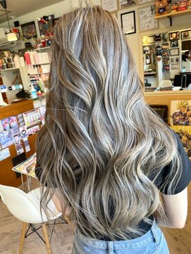 ヘア メイク ココ(hair make coco) ハイトーンでつくるホワイトカラー★