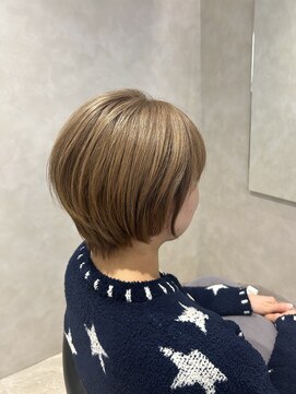 トキ(toki) ショートボブ×ブリーチカラー