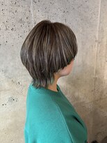 エイミー(amy.)&nbsp;マッシュウルフショートハイライトカラー