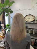 アン(Hair make un) ミルクティーベージュ
