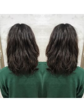 エスト 小倉(est) “マットグレージュ”