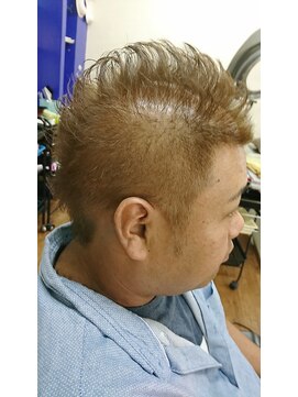 ヘアサロン スリーク(Hair Salon Sleek) men'sハイトーンカラー×逆ソフトモヒカン