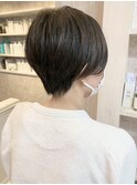 福山市 ハンサムショート 暗髪 人気前下がりショート