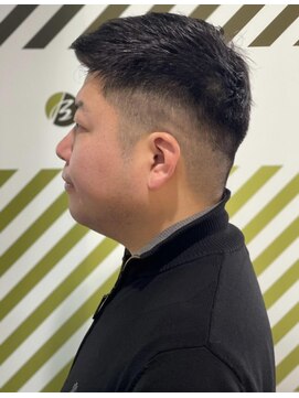バーバーバー 四谷(BARBER-BAR) 大人の刈り上げスタイル