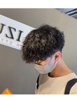 アイズ 海老名(AIZU) 波巻きスパイラルパーマツイストスパイラルパーマメンズマッシュ