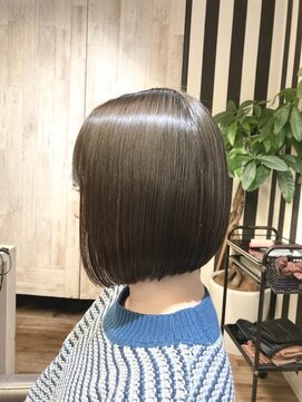 クロワ(croix) ショートボブ/ミニボブ×艶カラ-