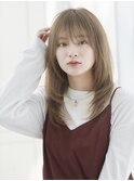 顔周りレイヤー　内巻きミディアムレイヤー　顔周りカット