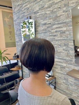 美容室ル・アール 刈り上げショートボブ