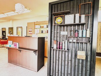 イーケー(ek)の写真/ショート・ボブでもナチュラルなストレートヘア◎こだわりの薬剤で時間が経っても傷まないサラサラ艶艶髪へ