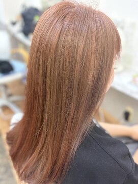 ビューティーサロンじゅん セミロングヘアー