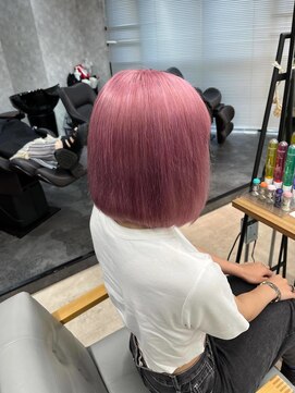 ワンズクロエ 原宿店(ONE's Chloe) くびれヘアアプリコットオレンジハイライトカラーブルーカラー